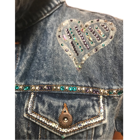 Silver Heel Floral Diva Jean Jacket - Picture 6 of 11